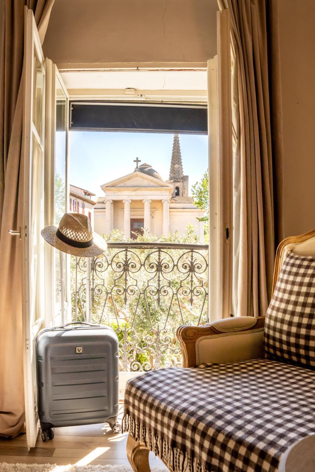 Hotel Gounod แซ็งต์-เรมีย์-เดอ-โพรวองซ์ ภายนอก รูปภาพ