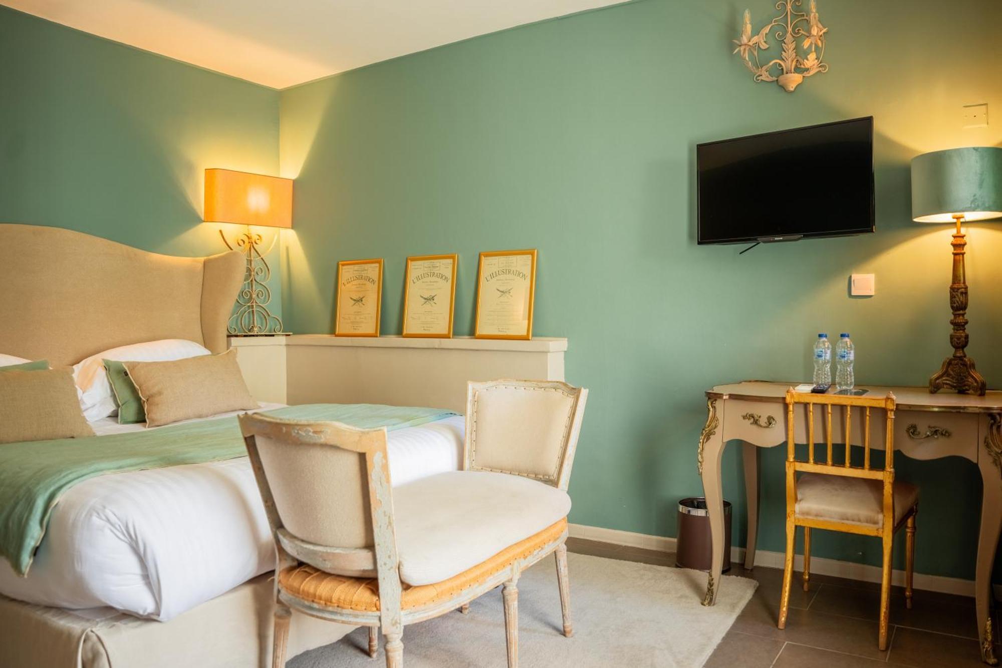 Hotel Gounod แซ็งต์-เรมีย์-เดอ-โพรวองซ์ ภายนอก รูปภาพ
