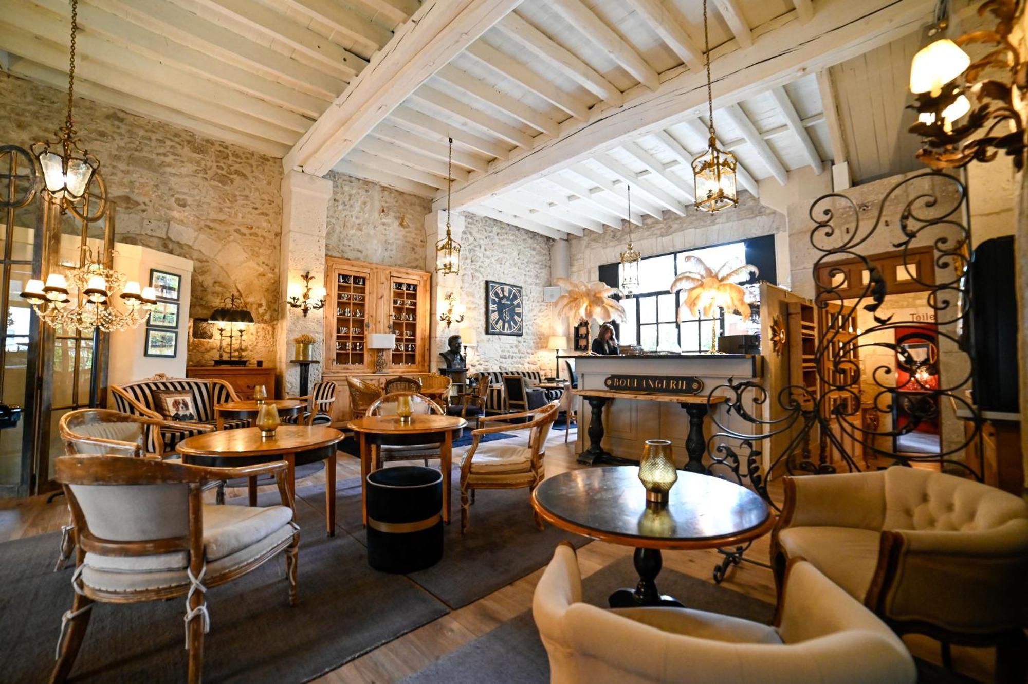 Hotel Gounod แซ็งต์-เรมีย์-เดอ-โพรวองซ์ ภายนอก รูปภาพ