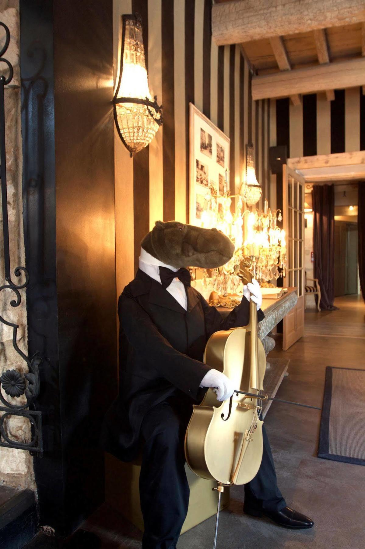 Hotel Gounod แซ็งต์-เรมีย์-เดอ-โพรวองซ์ ภายนอก รูปภาพ